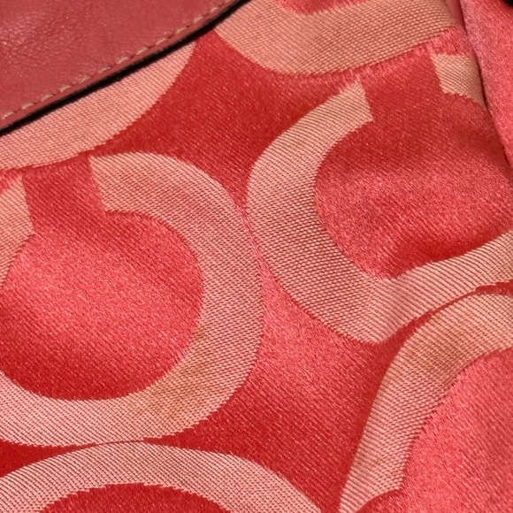 Coach Madison Op Art Signature Shoulder Bag - Picture 10 of 11